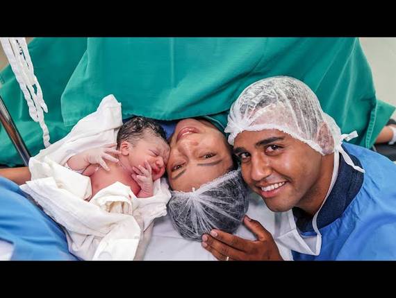 Parto Cesárea de Nascimento Miguel