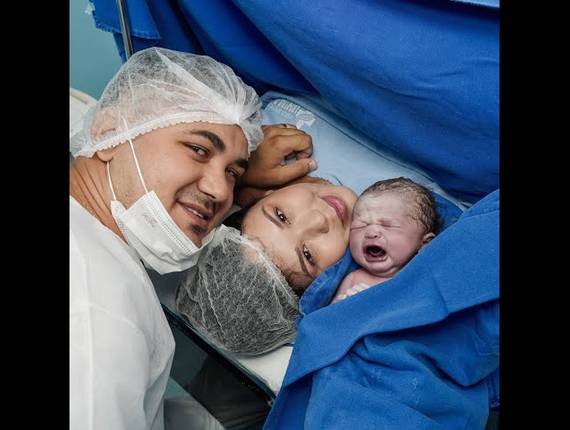 Parto Cesárea de Nascimento Ayumi 