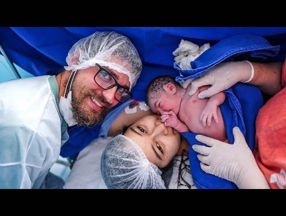 Parto Cesárea de Nascimento Alícia