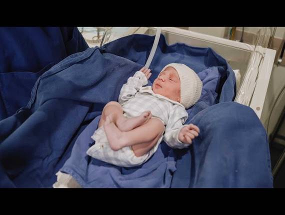 Parto Cesárea de Nascimento Vitor