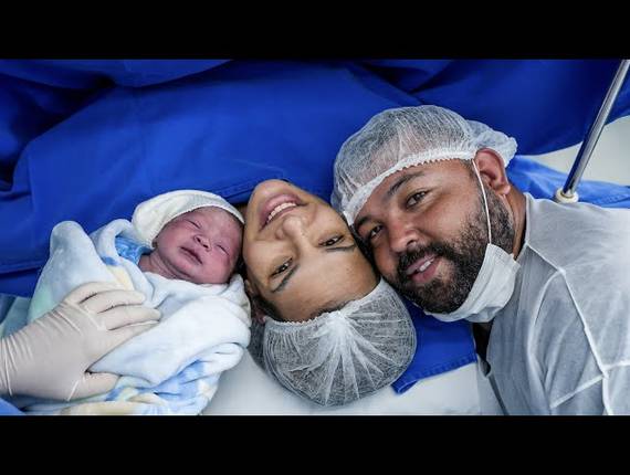 Parto Cesárea de Nascimento Enrico