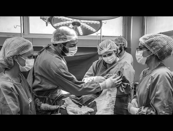 Parto Cesárea de Nascimento Lucas