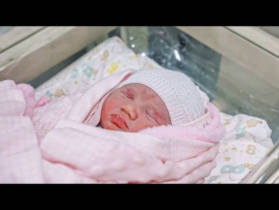 Parto Cesárea de Nascimento Leticia