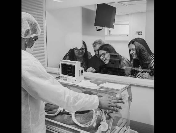 Parto Cesárea de Nascimento Adriel