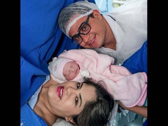 Parto Cesárea de Nascimento Alice