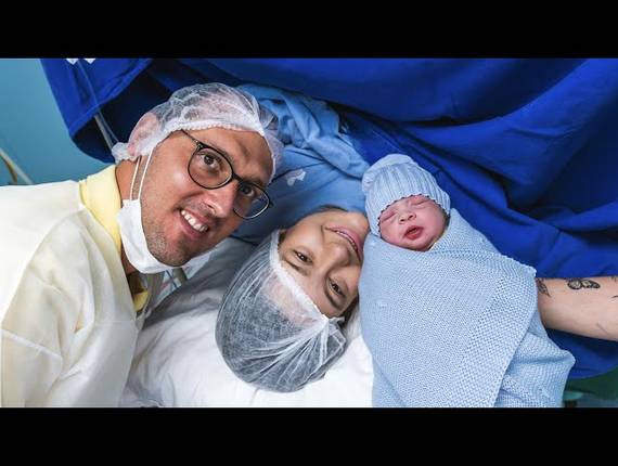 Parto Cesárea de Nascimento Heitor