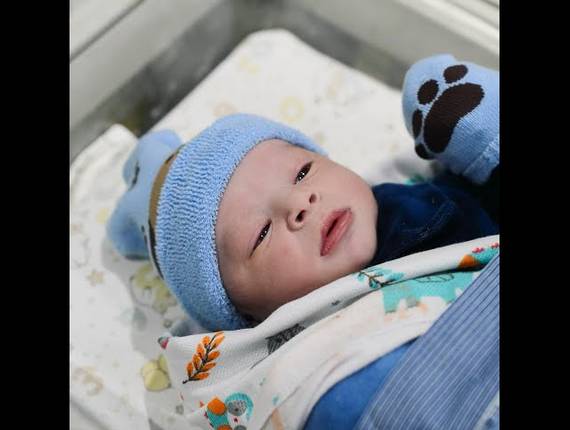 Parto Cesárea de Nascimento Antony