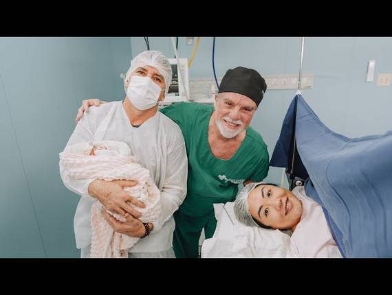 Parto Cesárea de Nascimento Maitê