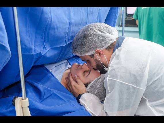 Parto Cesárea de Nascimento Elis