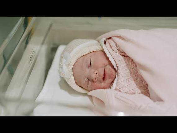 Parto Cesárea de Nascimento Antonela