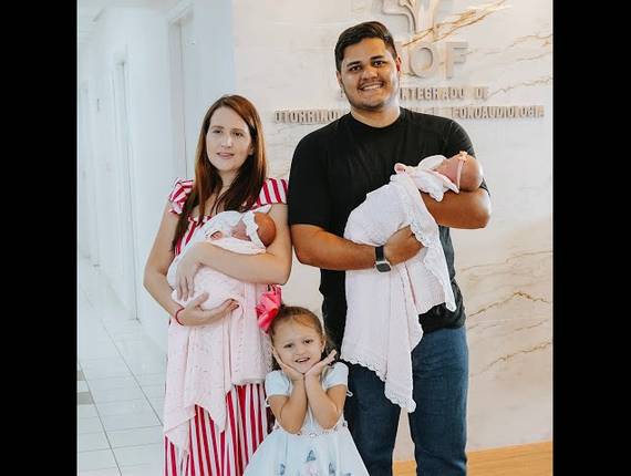 Parto Cesárea de Nascimento Manuella e Helena