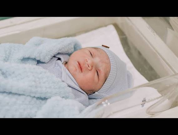 Parto Cesárea de Nascimento Arthur