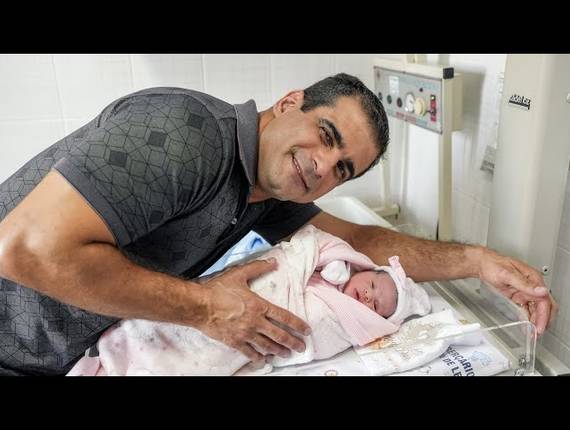 Parto Cesárea de Nascimento Valentina