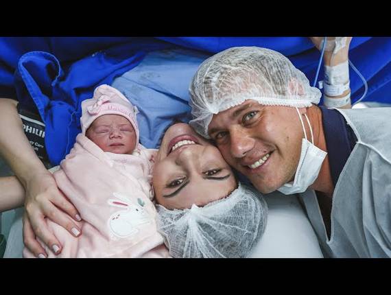 Parto Cesárea de Nascimento Maria Olívia