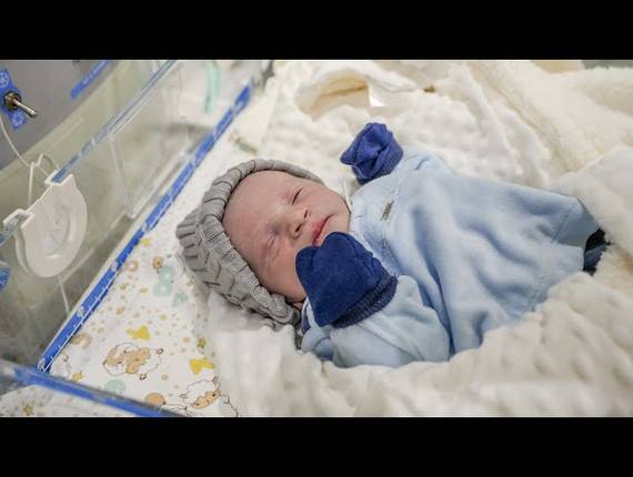 Parto Cesárea de Nascimento Leonardo