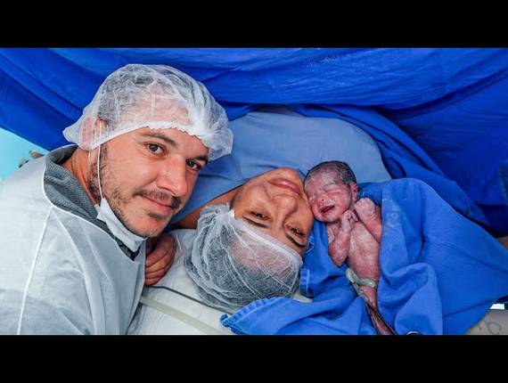 Parto Cesárea de Nascimento Helena