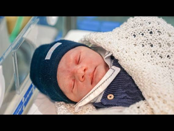 Parto Cesárea de Nascimento Pedro