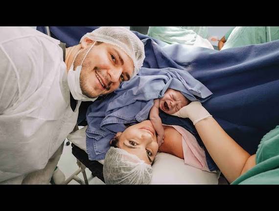 Parto Cesárea de Nascimento Miguel