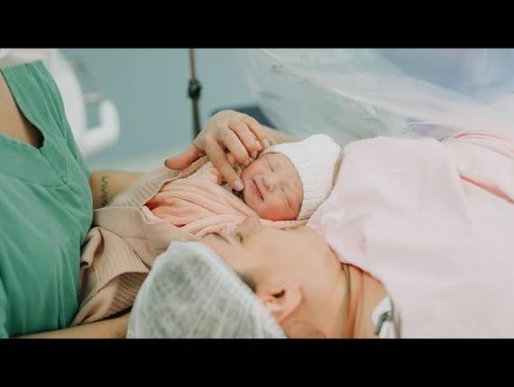 Parto Cesárea de Nascimento Marina