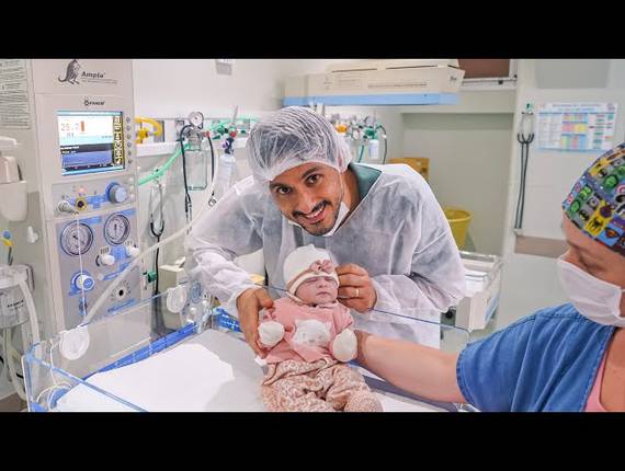 Parto Cesárea de Nascimento Helena