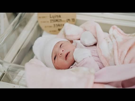 Parto Cesárea de Nascimento Luísa