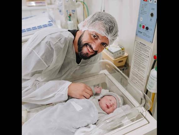 Parto Cesárea de Nascimento Miguel