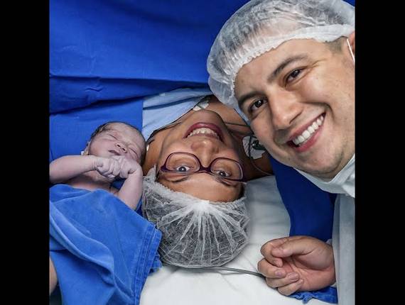 Parto Cesárea de Nascimento Bernardo