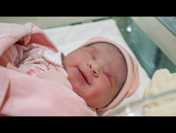 Parto Cesárea de Nascimento Helena