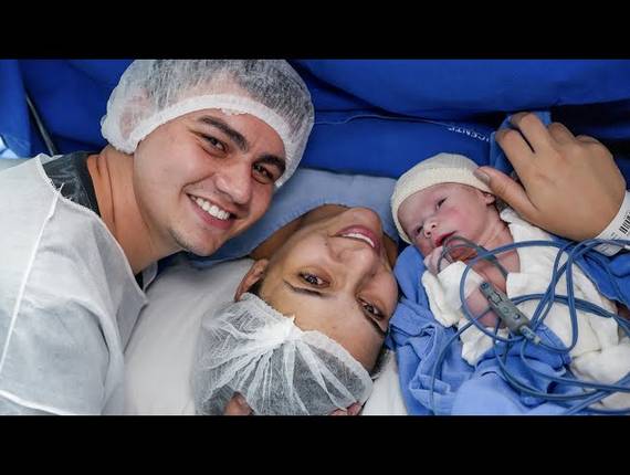 Parto Cesárea de Nascimento Bernardo