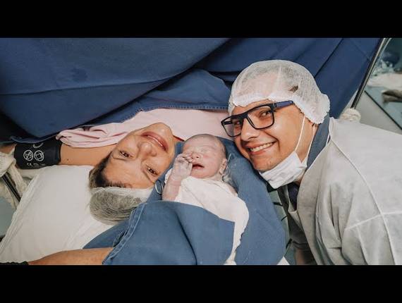 Parto Cesárea de Nascimento Samuel