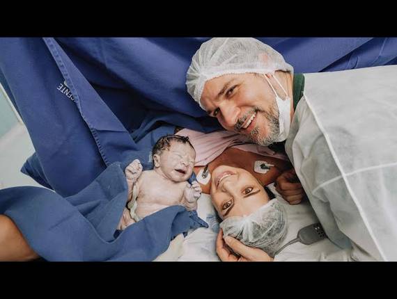 Parto Cesárea de Nascimento Ícaro