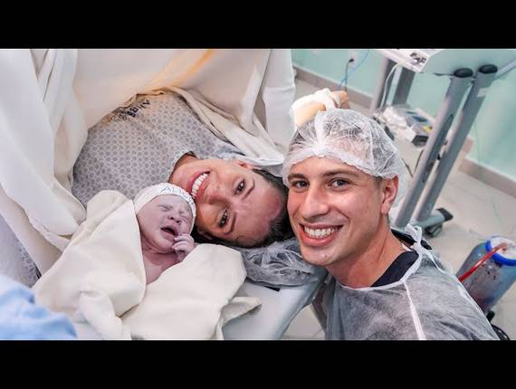 Parto Cesárea de Nascimento Alicia