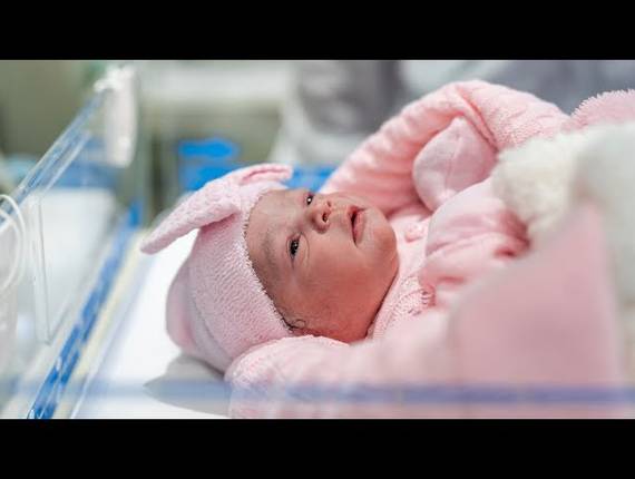 Parto Cesárea de Nascimento Helena