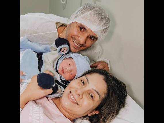 Parto Cesárea de Nascimento Kaleo