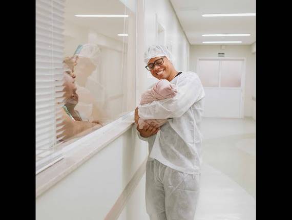 Parto Cesárea de Nascimento Paola