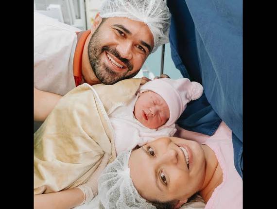 Parto Cesárea de Nascimento Luisa