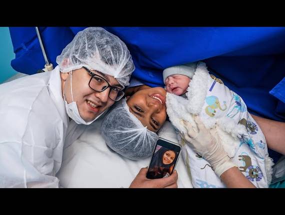 Parto Cesárea de Nascimento Roberto