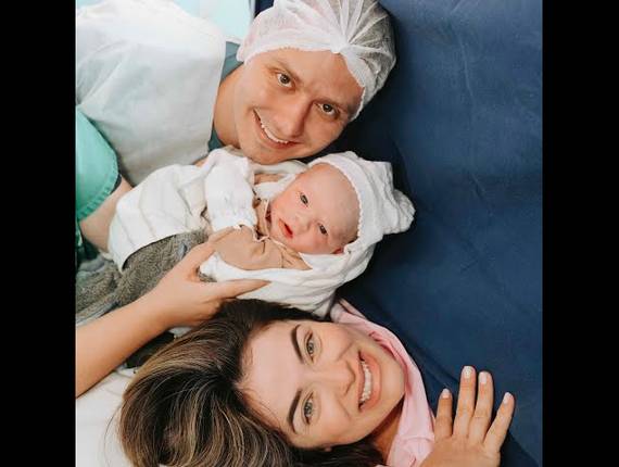 Parto Cesárea de Nascimento Leonardo