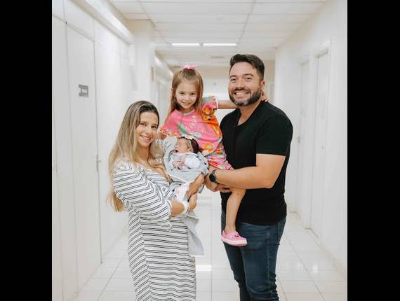 Parto Cesárea de Nascimento Manuela 