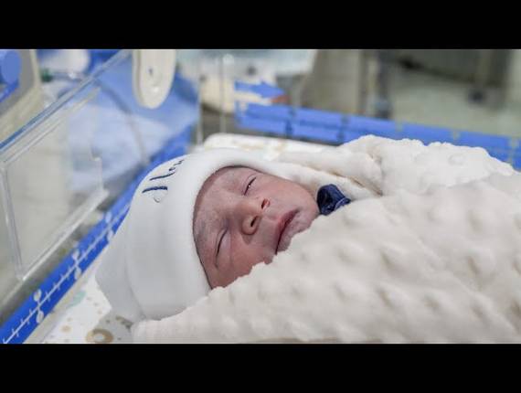 Parto Cesárea de Nascimento Henry 