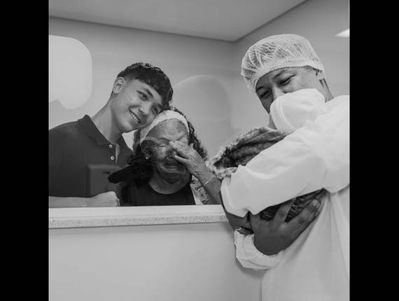 Parto Cesárea de Nascimento Henrique