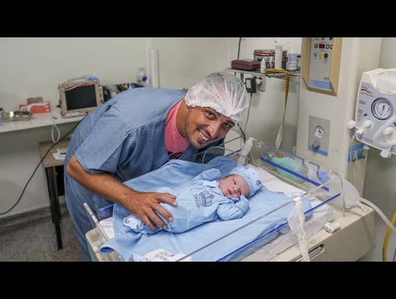 Parto Cesárea de Nascimento Antony