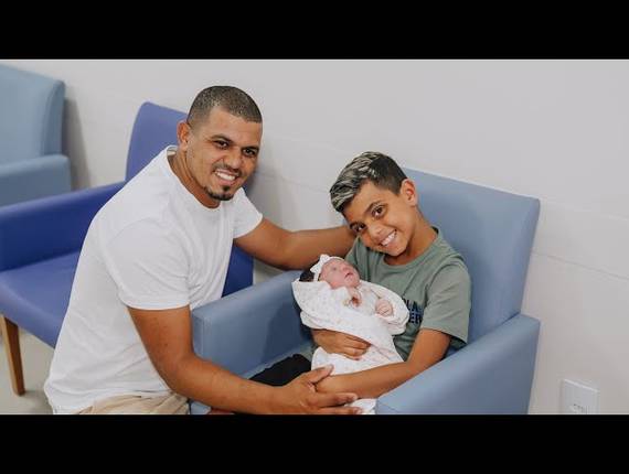 Parto Cesárea de Nascimento Manuela