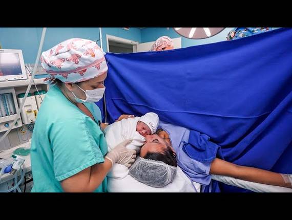 Parto Cesárea de Nascimento Jordana 