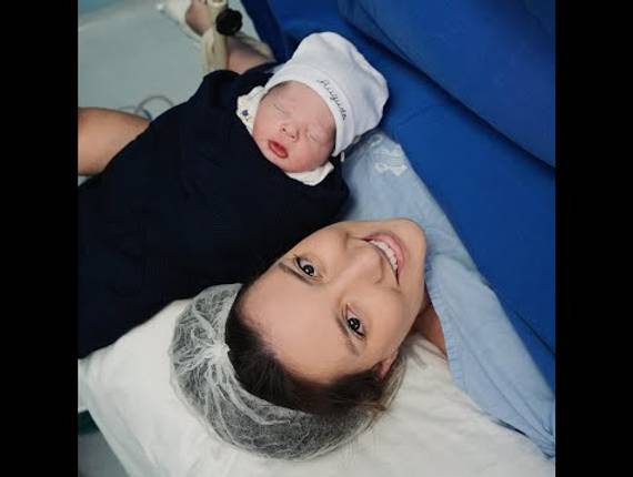 Parto Cesárea de Nascimento Augusto