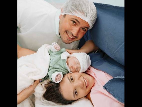 Parto Cesárea de Nascimento Henrique