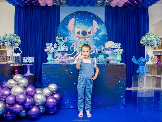 Festas Infantis de 5 anos da Julia - Festa tema Stitch