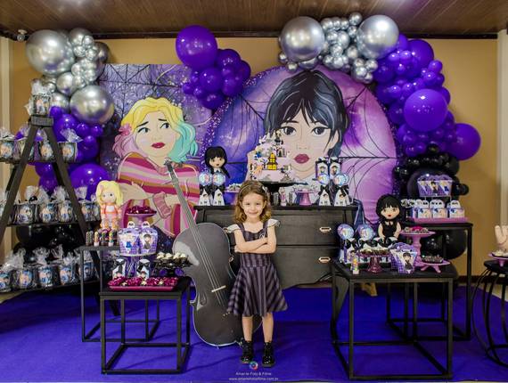 Festas Infantis de 4 anos da Julia - Festa infantil tema Wandinha