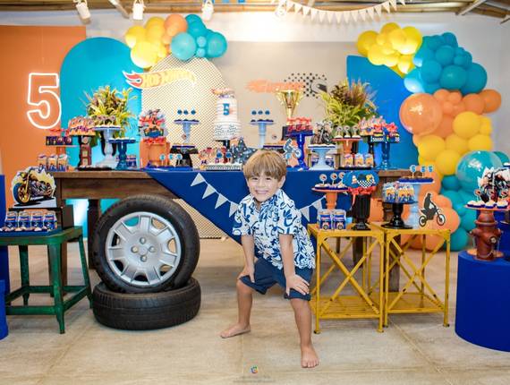 Festas Infantis de 5 anos do Gustavo - Festa infantil tema Hot Wheels