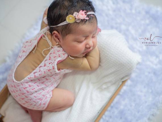 Newborn de Newborn Luisa - 8 dias